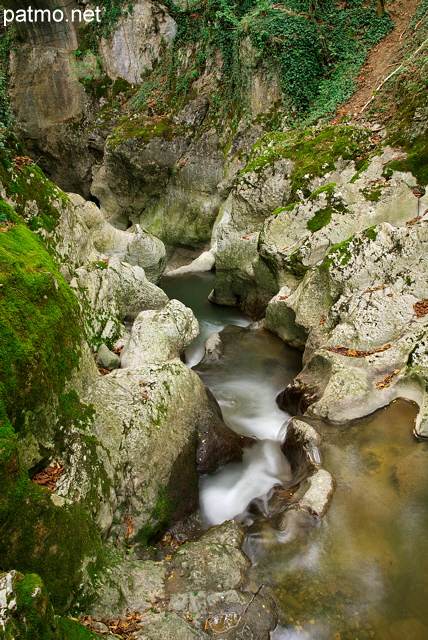 Photographie de la rivière du Fornant et de ses marmites de géant à Chaumont en Haute Savoie