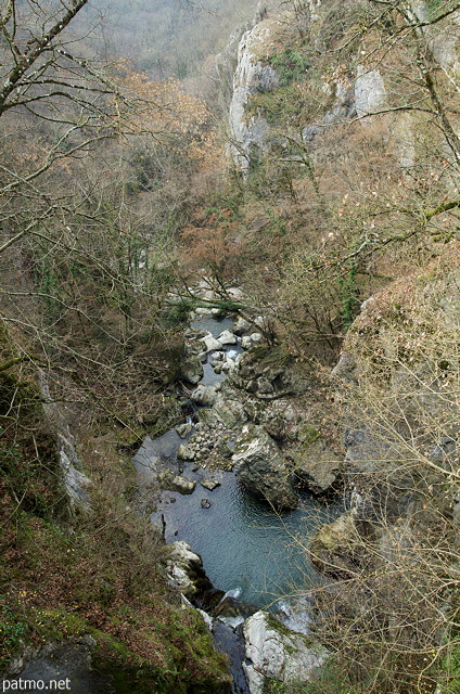 Image du canyon du Fornant vu depuis le haut de la cascade de Barbannaz