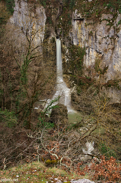 Photograph of Barbannaz waterfall by a winter day
