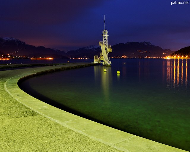 Image of nightfall on Annecy lake and Imperial beach