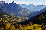 Photo d'un paysage d'automne en moyenne montagne - Haute Savoie