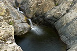 Photo de cascades et trou d'eau dans la rivière de la Verne