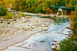 Photographie de la rivière de la Drôme à Die en automne