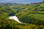 Image de la vallée du Rhône à travers un paysage de printemps près d'Arcine en Haute Savoie