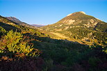 Photo HDR des montagnes de la vallée de l'Oule en automne